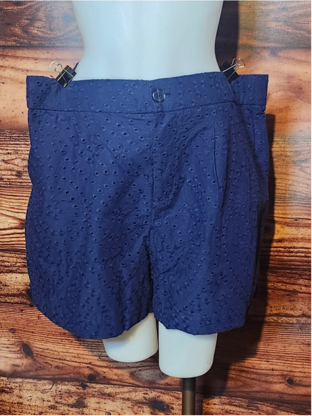Women's Torrid Belle Isle Eyelet Shorts Blue Size 18